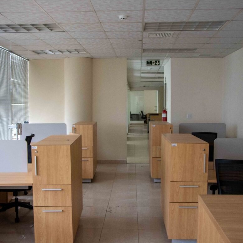 Invierta/pocisione Su Empresa en Area Bancaria – Ave Balboa: Piso Completo