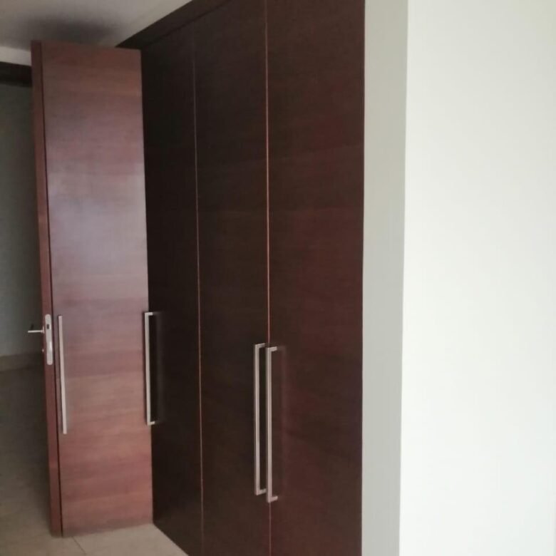 Santa Maria – Comunidad de Golf en Ciudad: Torre Greenview, 215 m², 3 Recámaras, Seguro y Pacífico