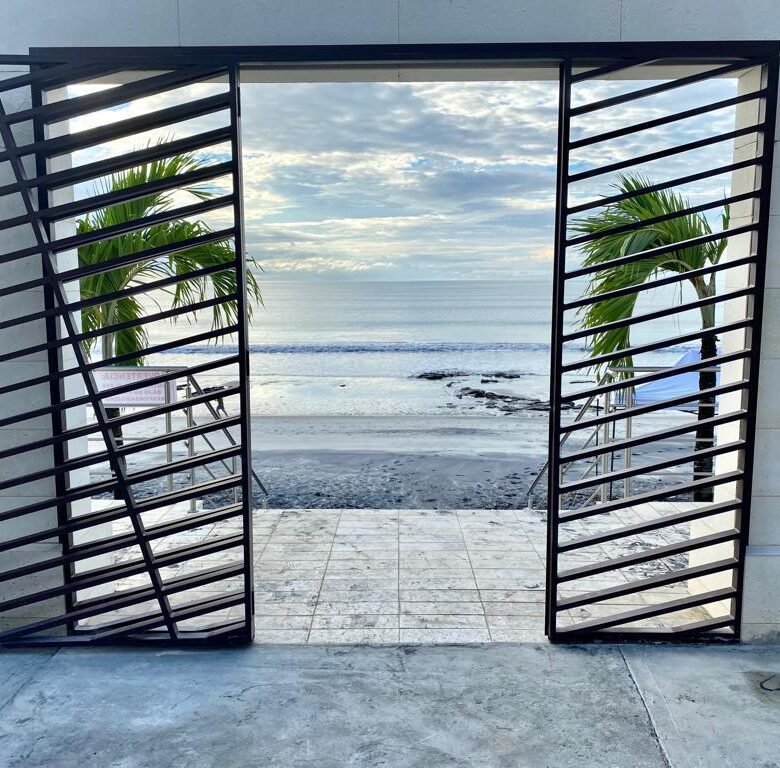 En El Mar, La Vida Es Más Sabrosa: Viva en Playa Coronado, Frente Al Playa 191 m²