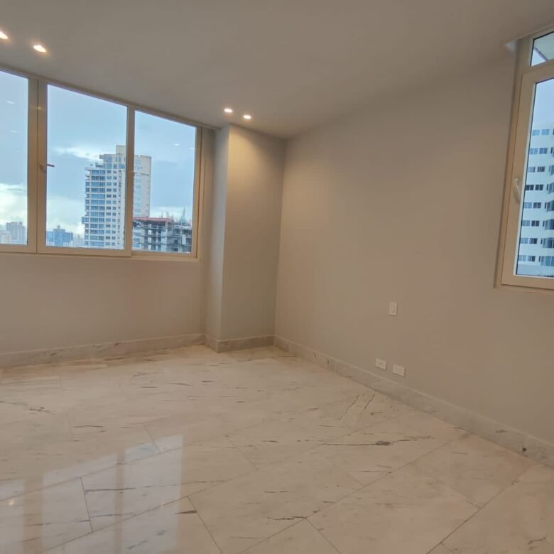 Estrene un Hogar Exclusivo en Paitilla: Vista Al Mar, The Towers, 329 m²