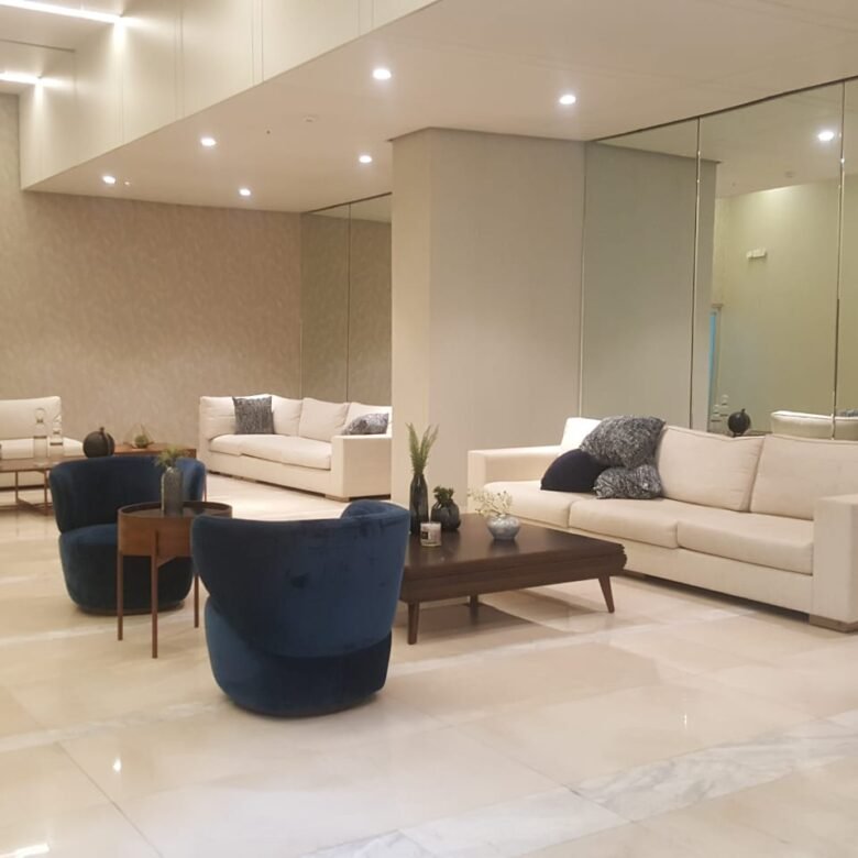 Costa del Este, Cerca Multinacionales: Lumiere Amoblado, 210 m², 3 Recámaras + Den