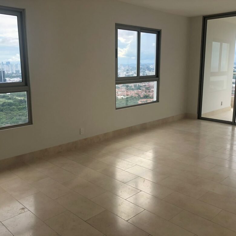 Santa Maria – Comunidad de Golf en Ciudad: Torre Greenview, 215 m², 3 Recámaras, Seguro y Pacífico