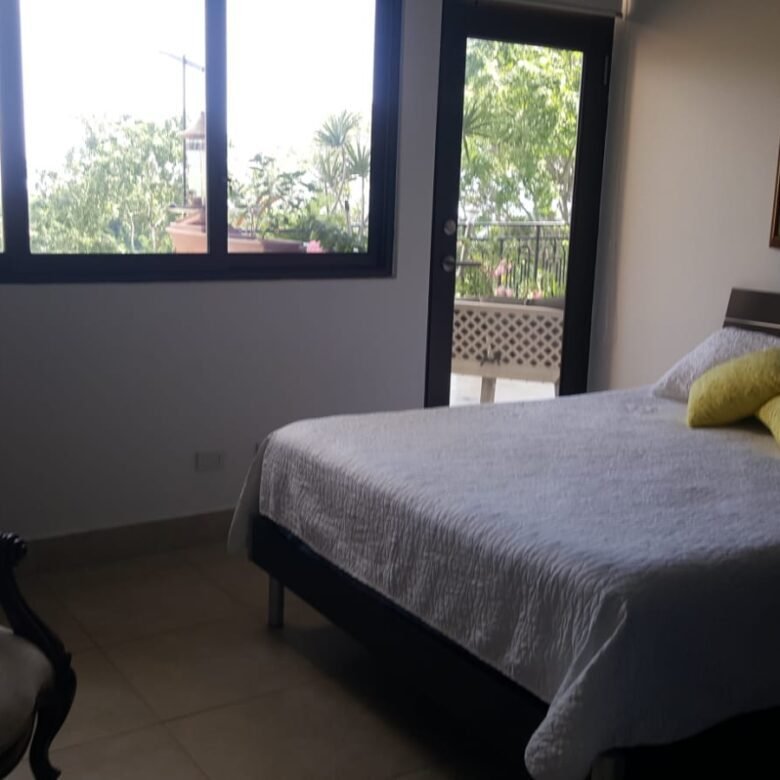 Viva Sintiendo La Brisa del Mar, en El Causeway, Amador: Cómodo Hogar de 287 m²
