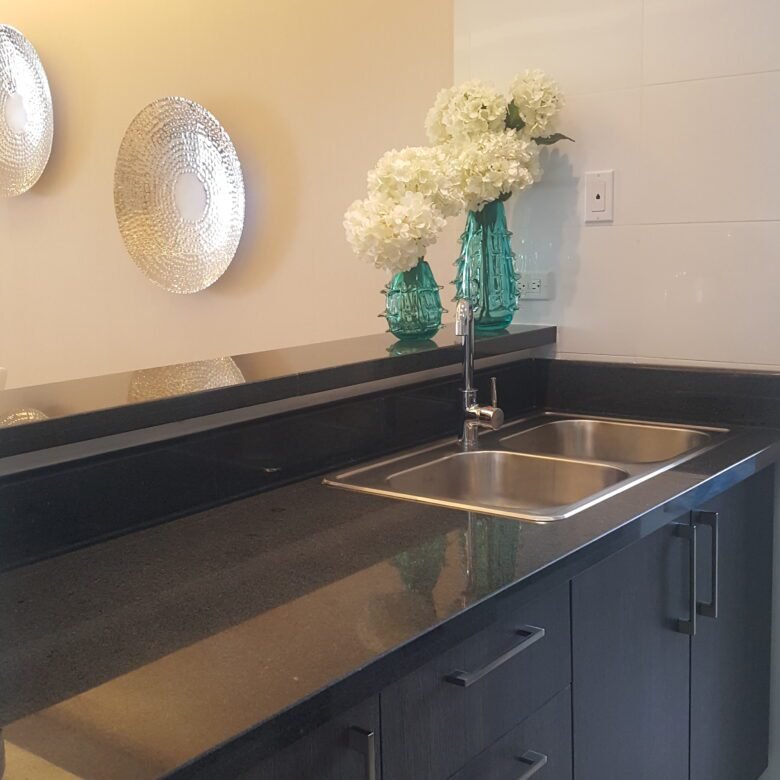 Tumba Muerto: Apartamento Familiar – Sky Point, de 3 Habitaciones + Cuarto y baño de servicio