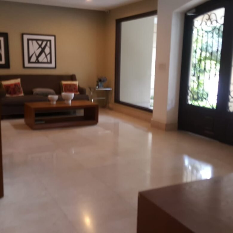 Viva Sintiendo La Brisa del Mar, en El Causeway, Amador: Cómodo Hogar de 287 m²