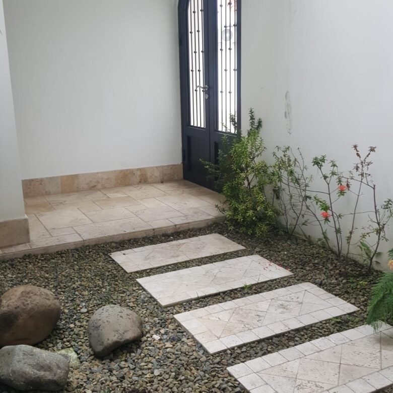 Casa en Campo de Golf : Santa María, exclusiva comunidad completa con garita de seguridad 24 horas