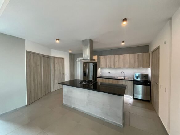 Ave Balboa, Experimente Vivir Frente Al Mar: Amoblado, 218 m², Yacht Club