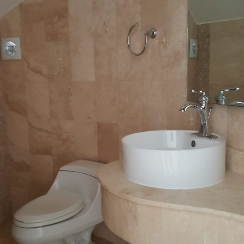 Casa en Campo de Golf : Santa María, exclusiva comunidad completa con garita de seguridad 24 horas