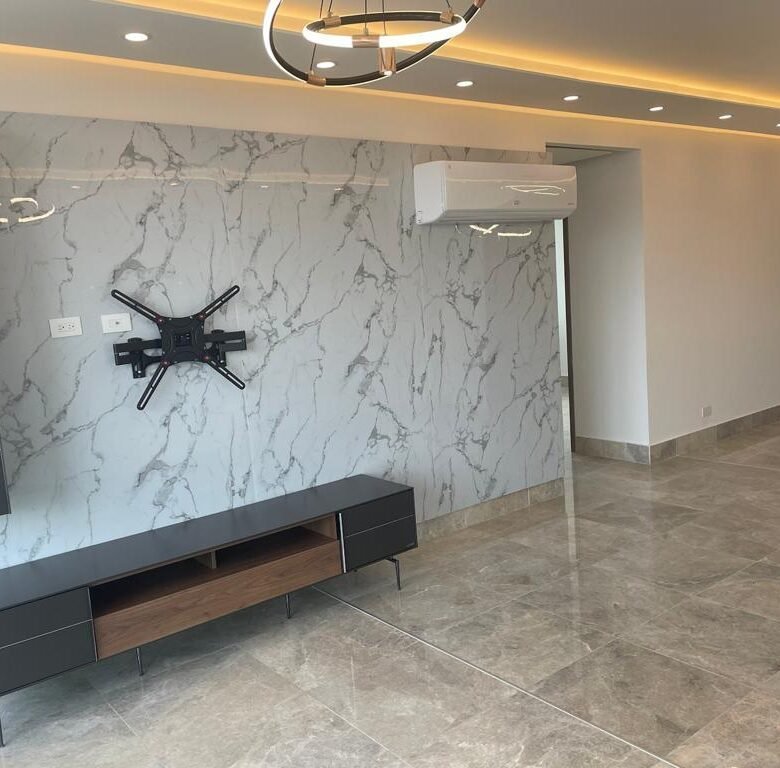 Bella Vista – Costanera: Diagonal al Parque y Cinta Costera, Apartamento de 3 Recámaras, con equipos y decoración