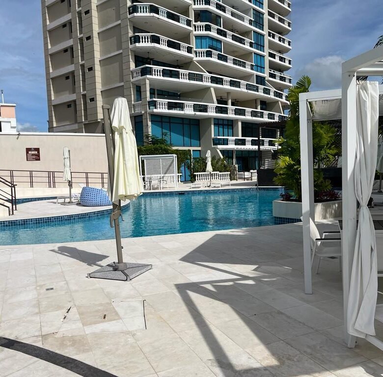 En El Mar, La Vida Es Más Sabrosa: Viva en Playa Coronado, Frente Al Playa 180 m²