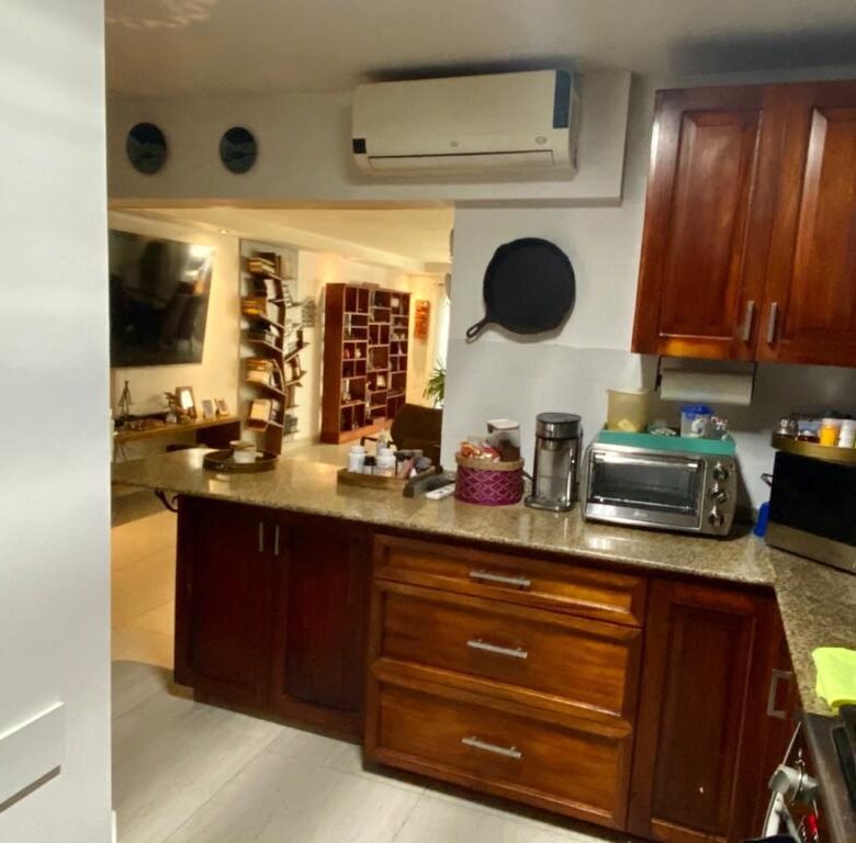 La Boca: R1d2 – Casa Adosada que incluye 2 Apartamentos Anexos