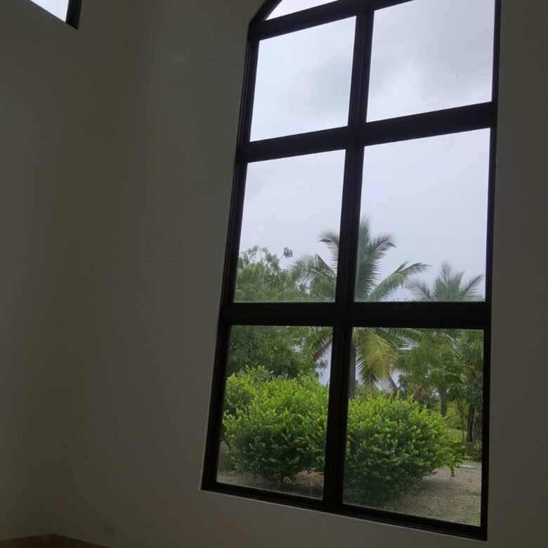 Casa en Campo de Golf : Santa María, exclusiva comunidad completa con garita de seguridad 24 horas