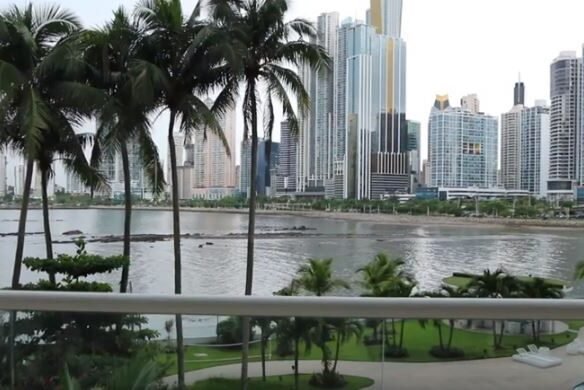 Viva Una Experiencia Exclusiva – Paitilla Frente Al Mar: Miradore, Torre Pequeña – 460 m²