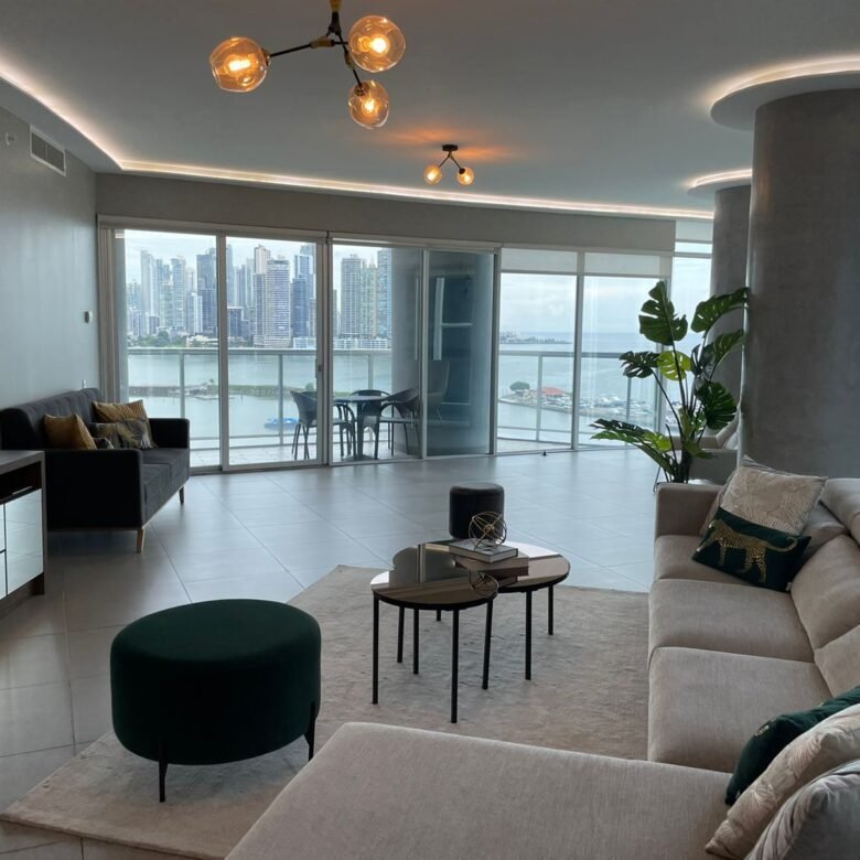 Ave Balboa, Experimente Vivir Frente Al Mar: Amoblado, 218 m², Yacht Club