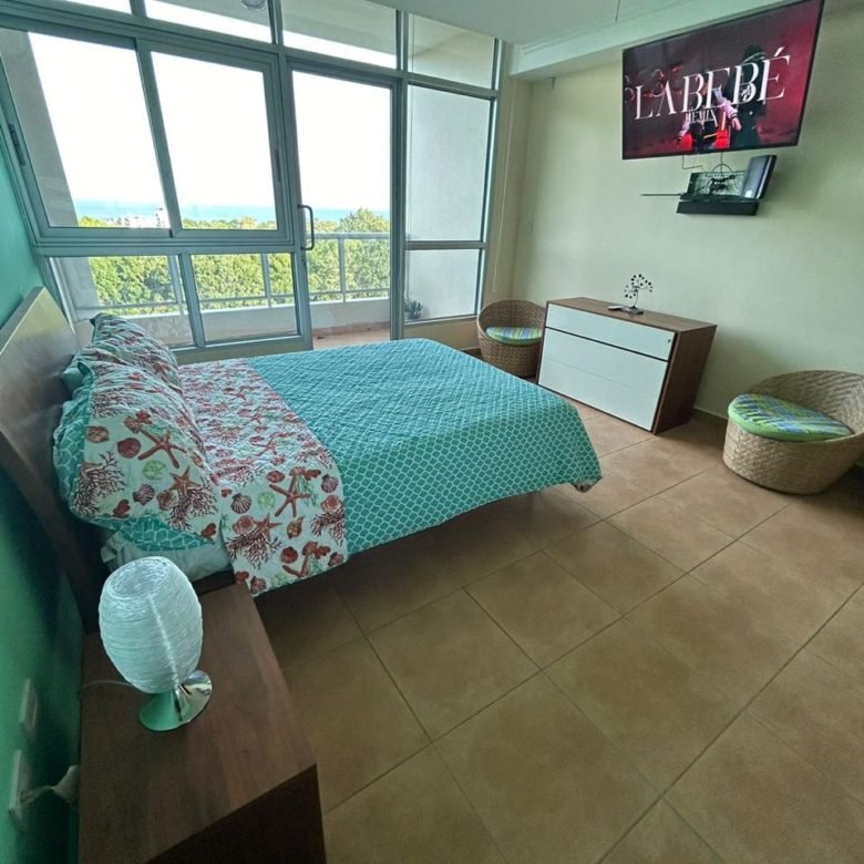 Viva en Playa Coronado con Campo de Golf: Coronado Golf, Apto de 1 Recámara