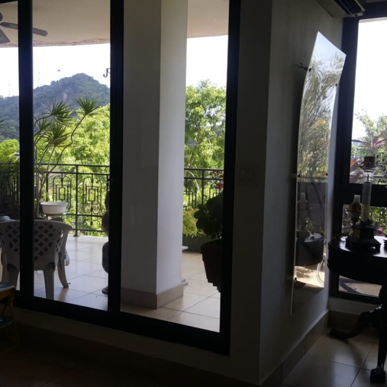 Viva Sintiendo La Brisa del Mar, en El Causeway, Amador: Cómodo Hogar de 287 m²
