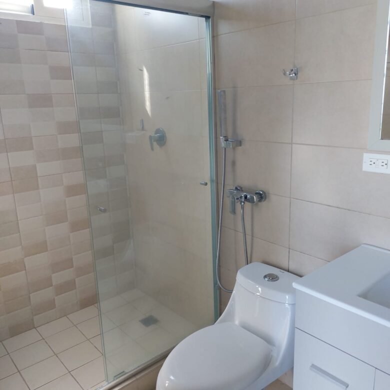Altos de Panamá, Nuevo, Kings Park 500: 155.70 m² con 4 Recámaras y 3 Parking