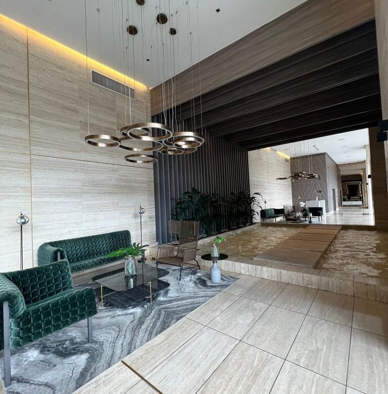 San Francisco, The Towers: Apapartamento de 271 m², Frente a Multiplaza