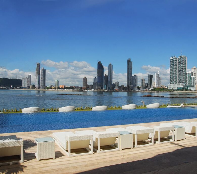 Paitilla Frente Al Mar: The Point, Amoblado, 500 m², 4 Habitaciones, 4.5 Baños