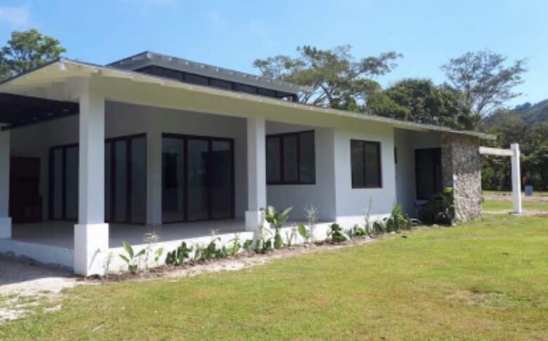Casa de Montaña, en El Valle de Antón: Linda Comunidad, Clima Frío y Cerca Playa