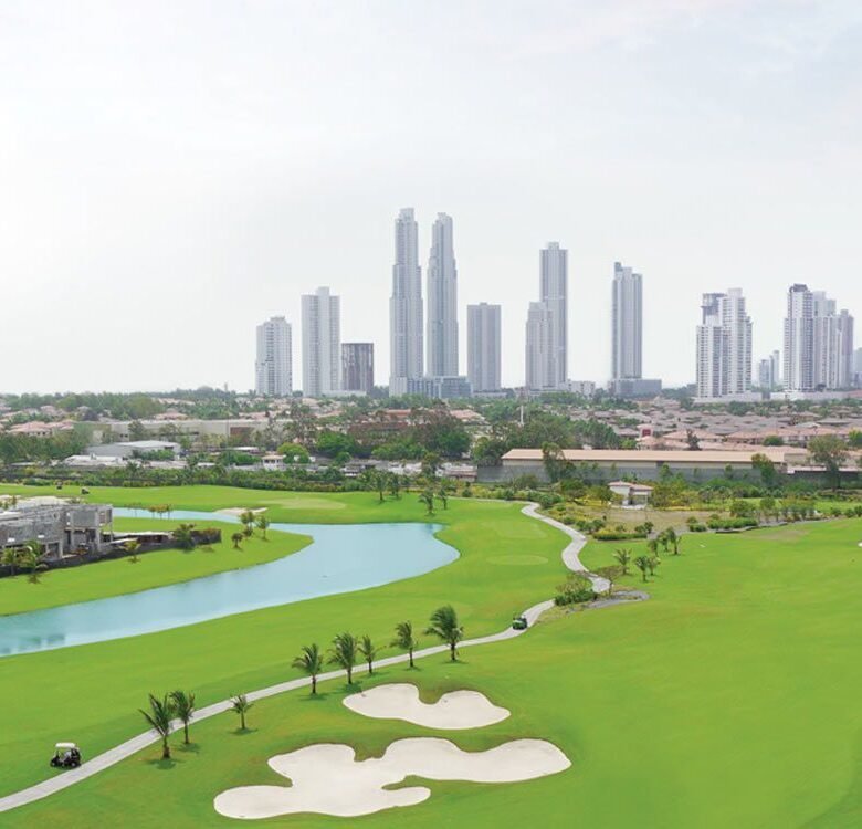 Santa Maria – Comunidad de Golf en Ciudad: Torre Greenview, 215 m², 3 Recámaras, Seguro y Pacífico