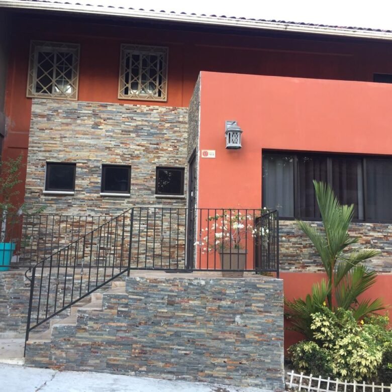 Albrook: Cómoda Residencia de 473 m², 3 Habitaciones, Amplia Terraza, Cbe