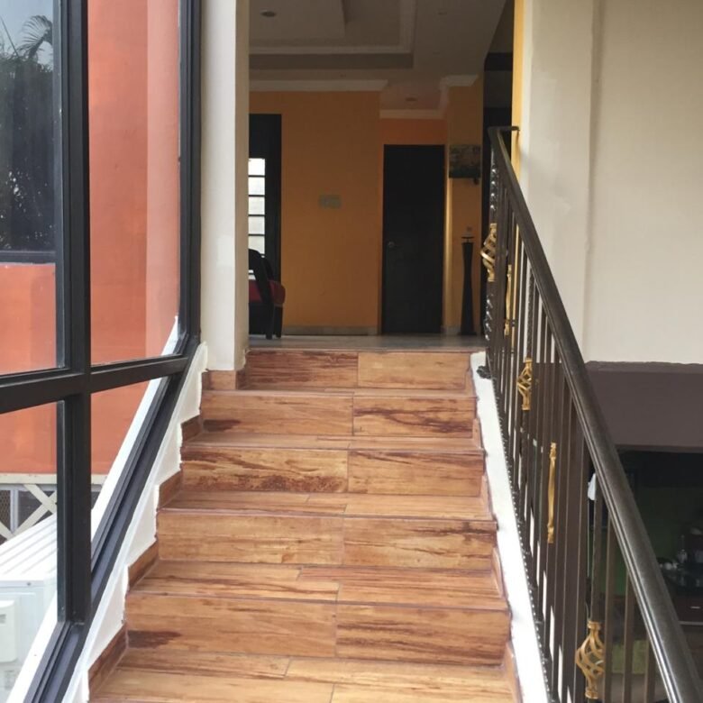 Albrook: Cómoda Residencia de 473 m², 3 Habitaciones, Amplia Terraza, Cbe