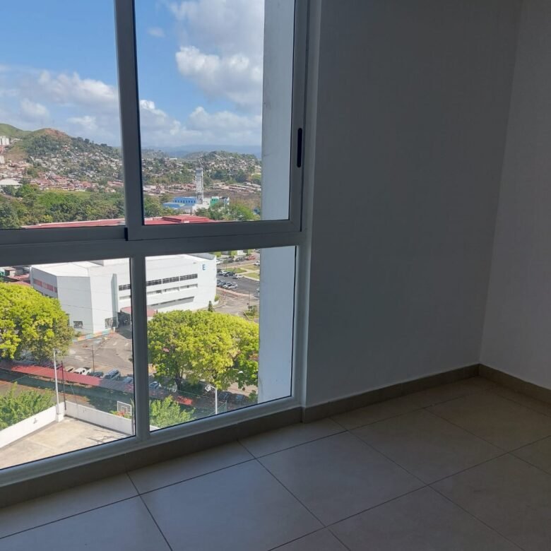 Altos de Panamá, Nuevo, Kings Park 500: 155.70 m² con 4 Recámaras y 3 Parking