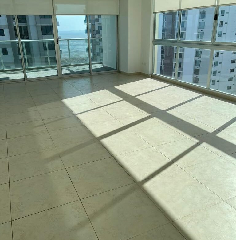 Costa del Este, Cerca Multinacionales: Lumiere, 210 m², 3 Recámaras + Den