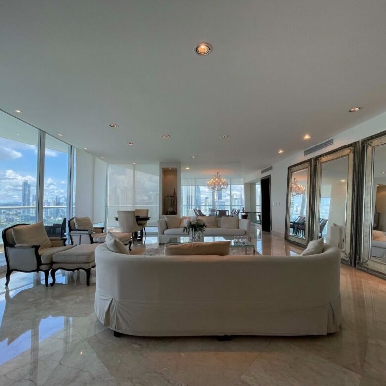 Paitilla Frente Al Mar: The Point, Amoblado, 500 m², 4 Habitaciones, 4.5 Baños