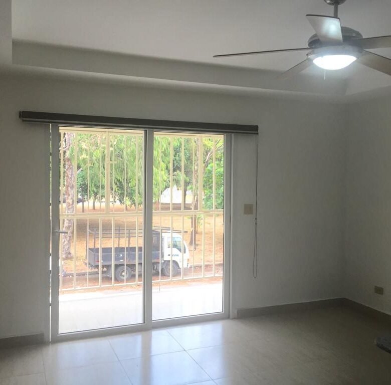 La Boca: R1d2 – Casa Adosada que incluye 2 Apartamentos Anexos