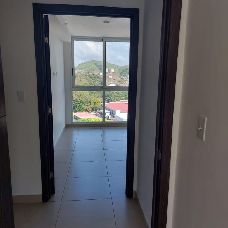 Altos de Panamá, Nuevo, Kings Park 500: 155.70 m² con 4 Recámaras y 3 Parking