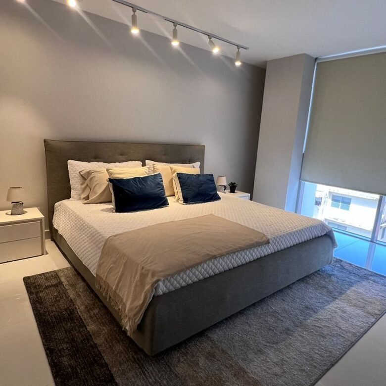 El Cangrejo: Nuevo, Amoblado – Velure, Apto de 129 m², 3 Habitaciones + Cbe