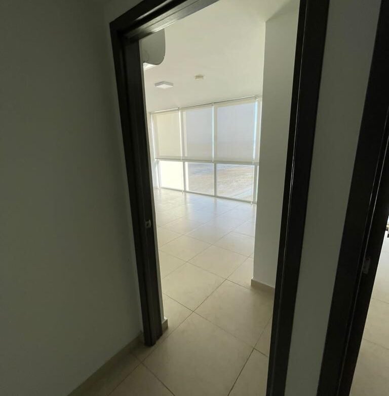 Costa del Este, Cerca Multinacionales: Lumiere, 210 m², 3 Recámaras + Den
