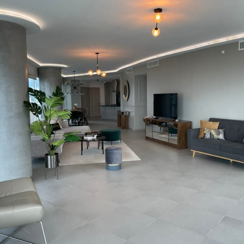 Ave Balboa, Experimente Vivir Frente Al Mar: Amoblado, 218 m², Yacht Club