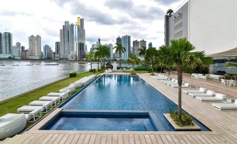 Paitilla Frente Al Mar: The Point, Amoblado, 500 m², 4 Habitaciones, 4.5 Baños