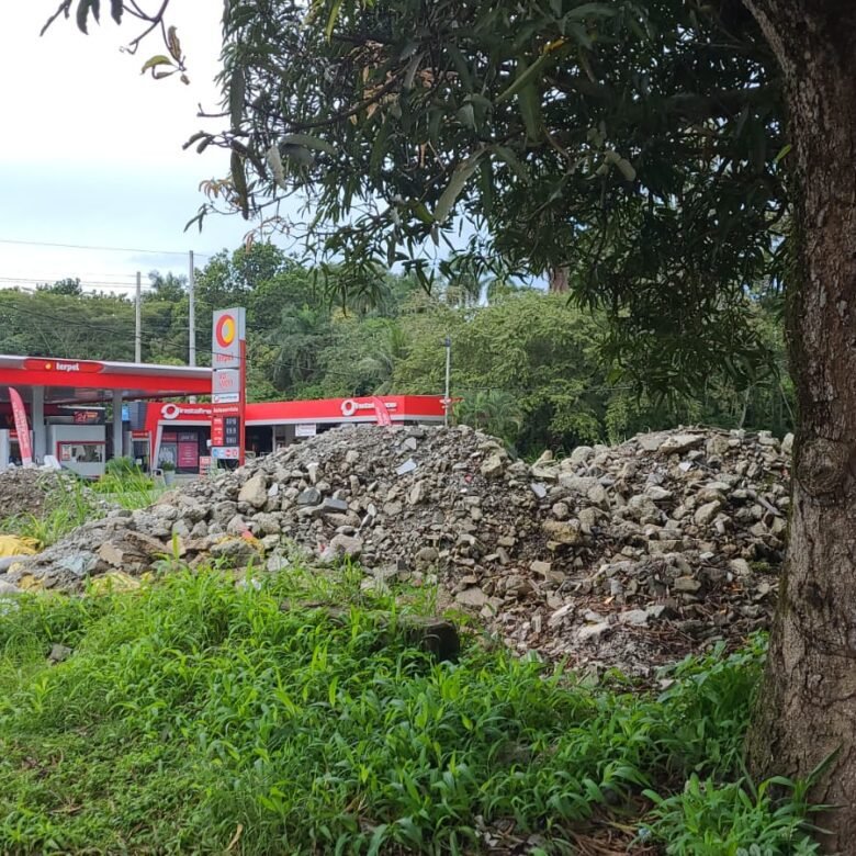 Zonificacion Maxima Mcu3: Area Revertida – Terreno Cercano Al Canal, Clayton