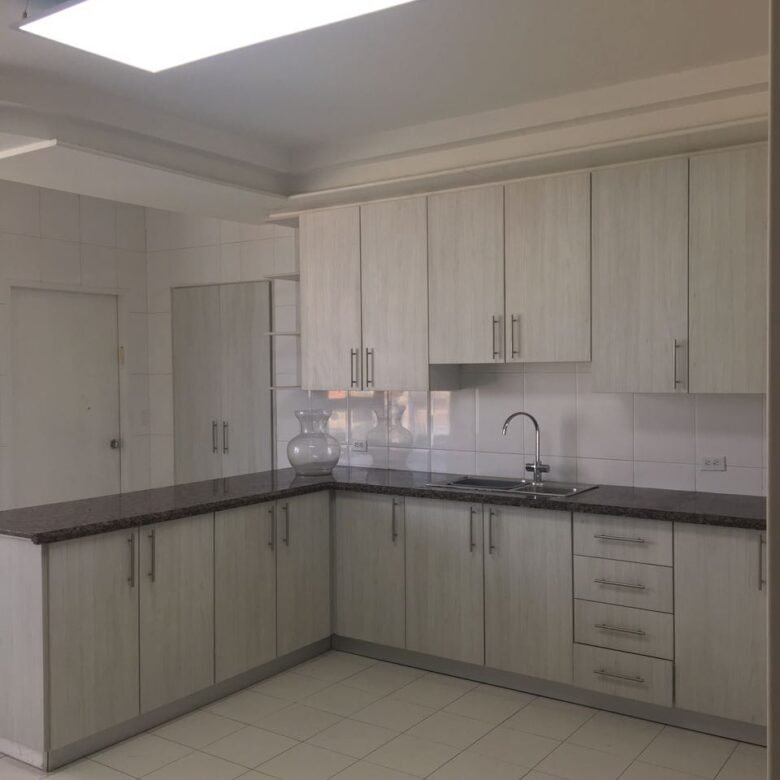 Paitilla: Torre de Lujo – Platinum, Apartamento de 350 m², 3 Recámaras, Piso Alto