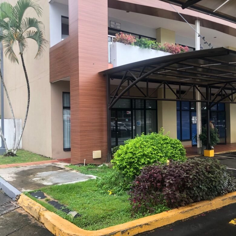 Albrook – Local Comercial: Para inversión, Planta Baja, Frente a Via Principal