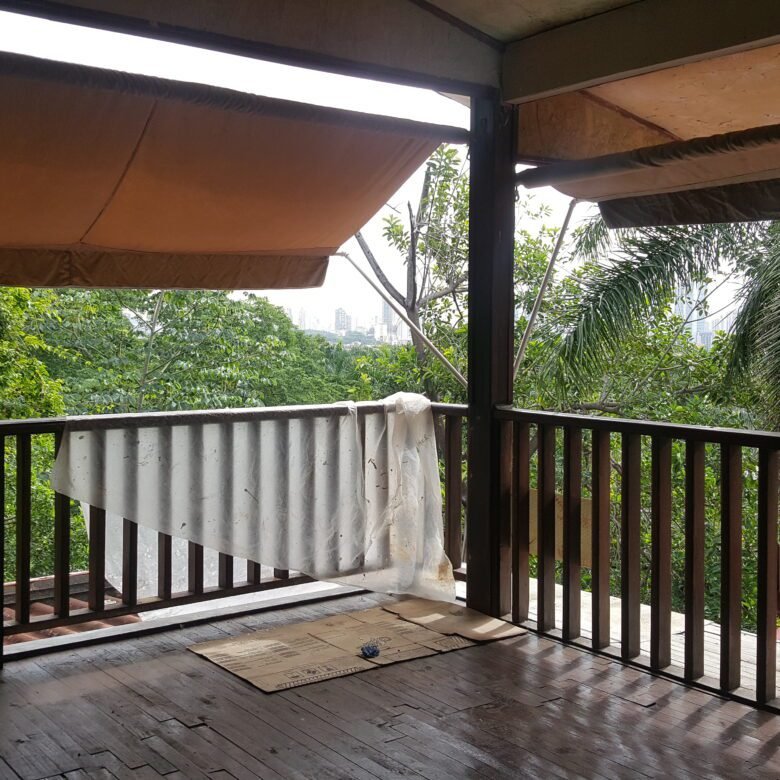 Ancón: 2 Casas de Madera, Una Gema Antigua y Natural, Para Restaurar, 9 Recámara