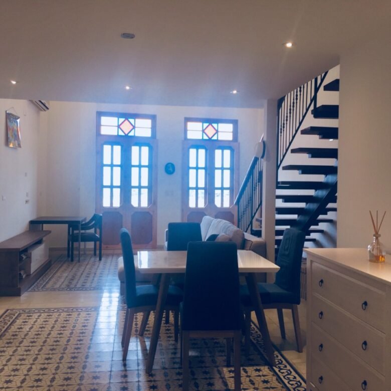 Casco Viejo: 189 m², Apartamento con Vista Al Mar, Terraza Rooftop, 2 Parking