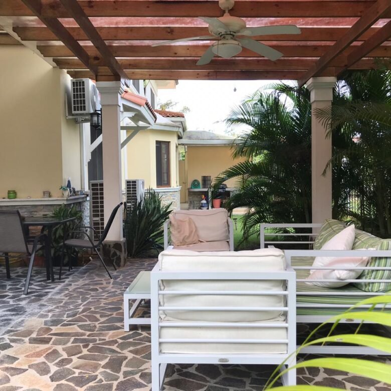 Clayton, Exclusivo, Senderos Camino de Cruces: Casa de 4 Recamaras, 845.74 m² Terreno