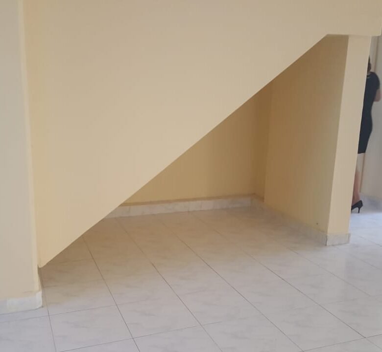 Clayton – Area Revertida: Acceso Restringido, Casa de 4 Recamaras, Cerca Ciudad del Saber