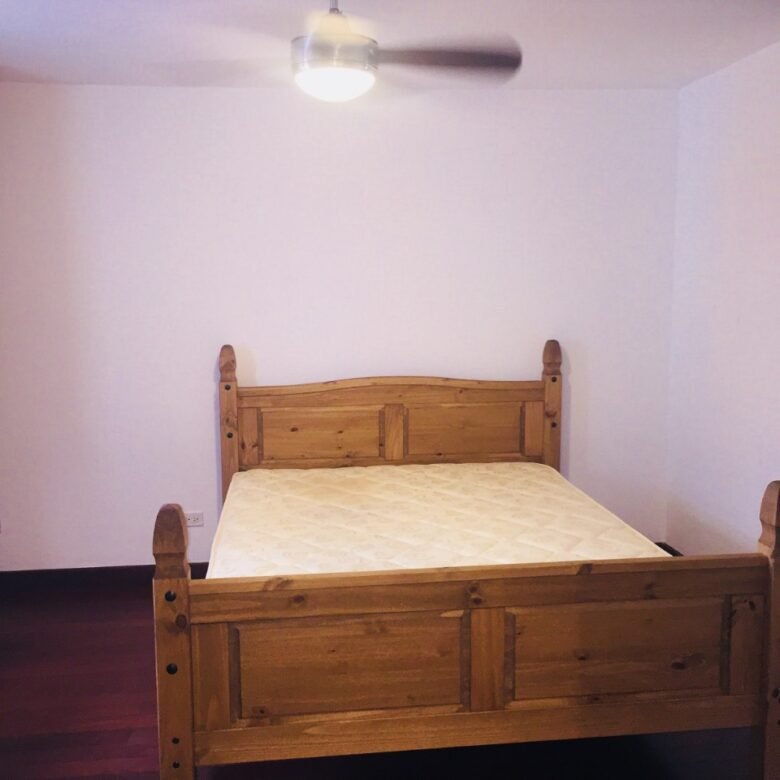 Casco Viejo: 189 m², Apartamento con Vista Al Mar, Terraza Rooftop, 2 Parking