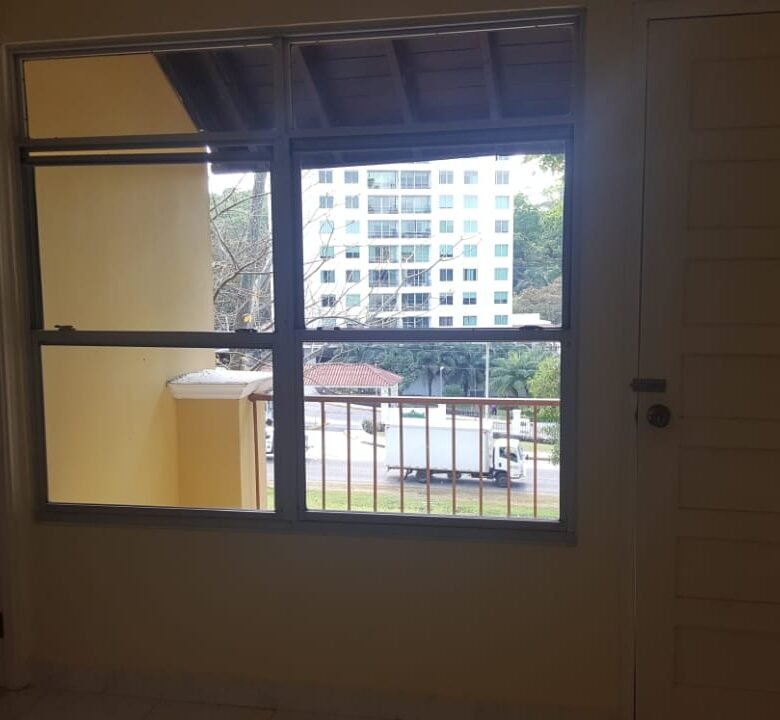 Clayton – Area Revertida: Acceso Restringido, Casa de 4 Recamaras, Cerca Ciudad del Saber