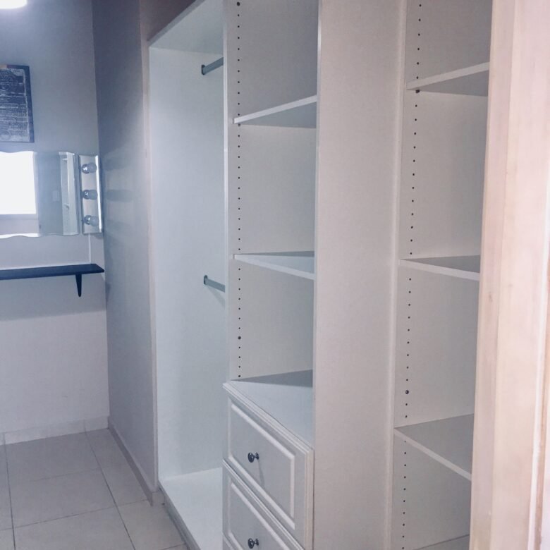 Ave Balboa – Frente Al Mar: Vista del Mar, Apartamento de 1 Recamara y 1.5 Baños
