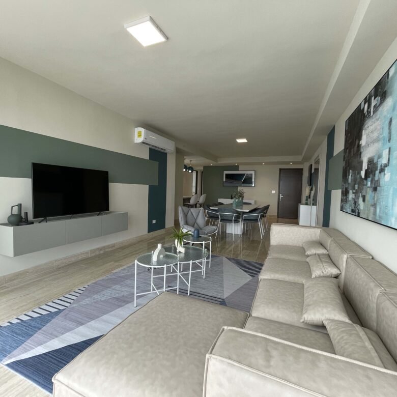 Costa del Este: Sector Alto Nivel, con Casa Club, Amoblado, de 114 m² + 52m2 Terraza, con 2 Recámaras y 2 Baños