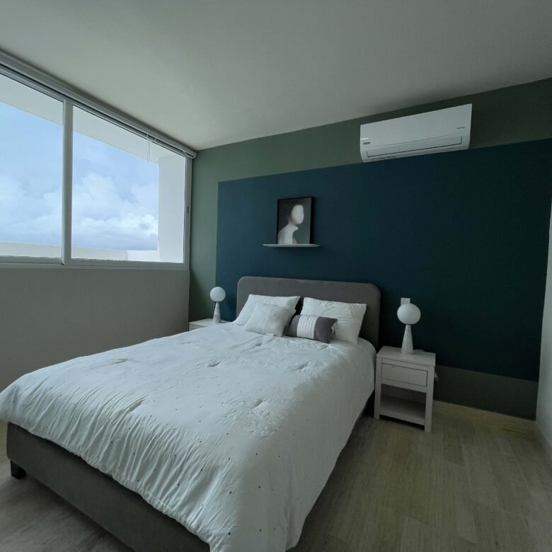 Costa del Este: Sector Alto Nivel, con Casa Club, Amoblado, de 114 m² + 52m2 Terraza, con 2 Recámaras y 2 Baños