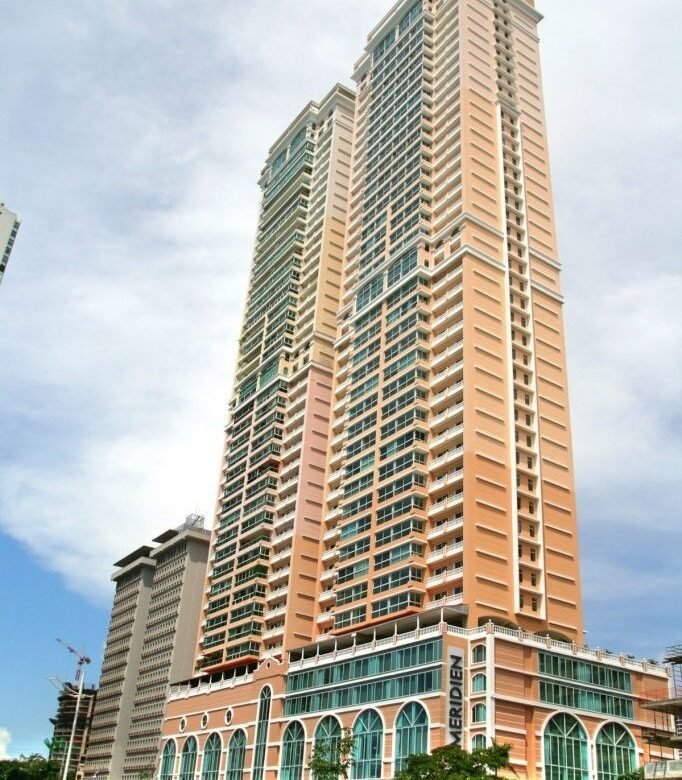 Ave Balboa – Frente Al Mar: Vista del Mar, Apartamento de 1 Recamara y 1.5 Baños