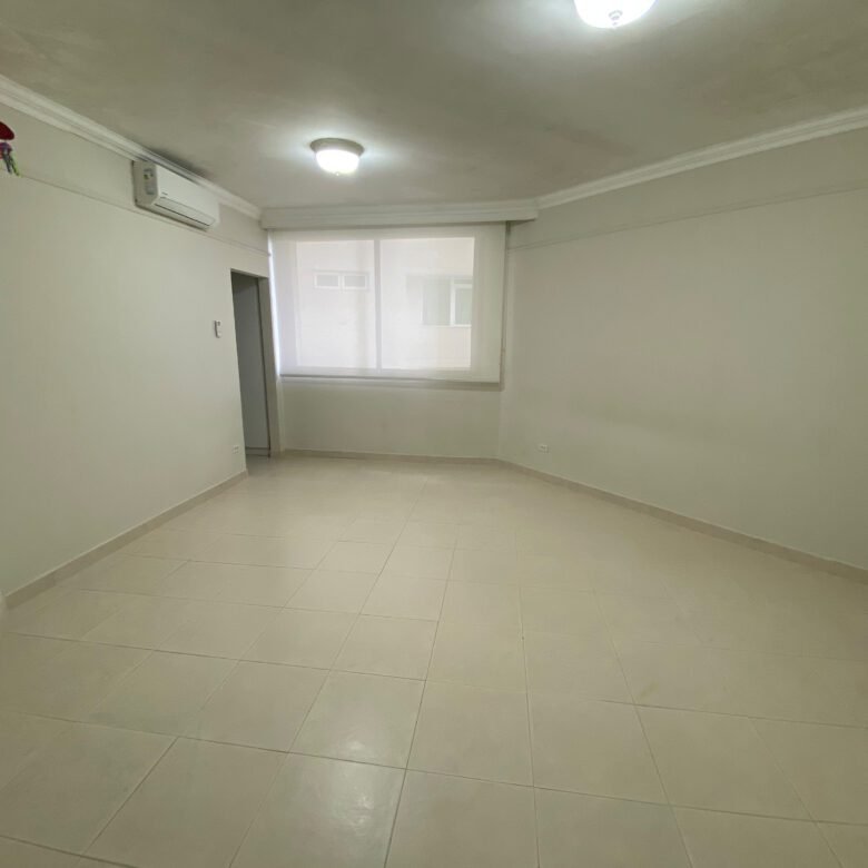 Paitilla – Vista Al Mar: Cómodo Apartamento de 3 Habitaciones con Su Baño, 3 Parking